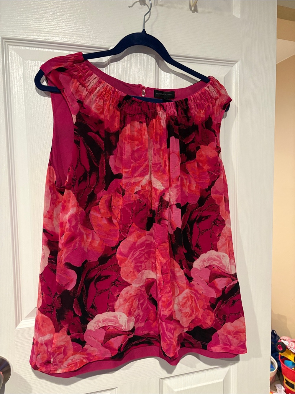 Worthington Pink Floral Sleeveless Camisole